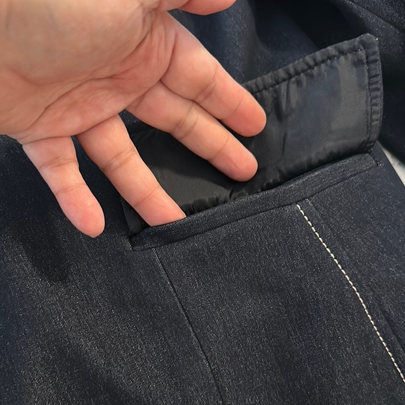 Kasper Women's Navy Blazer - Picture 15 of 16